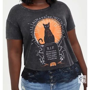NWT LACE HEM TOP - DISNEY HOCUS POCUS BINX